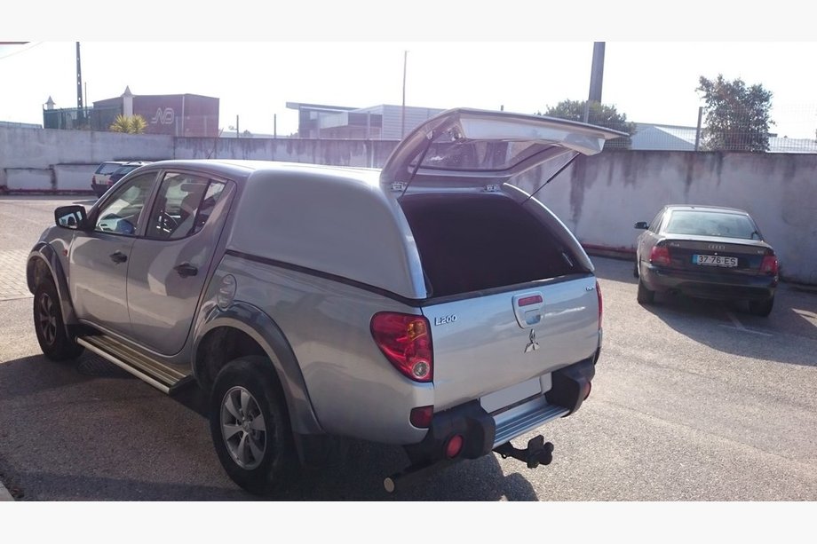 Mitsubishi L200 2006-2015 гг. Хардтоп Canopy Commercial Image