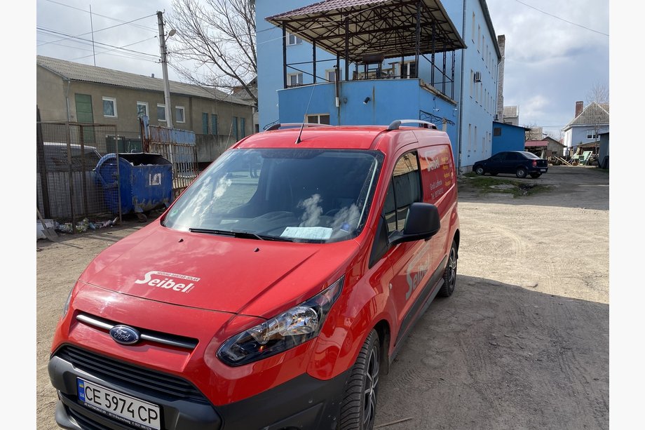 Ford Connect 2014-2021 гг. Хромированные Рейлинги Макси, пластиковые ножки Фото 9