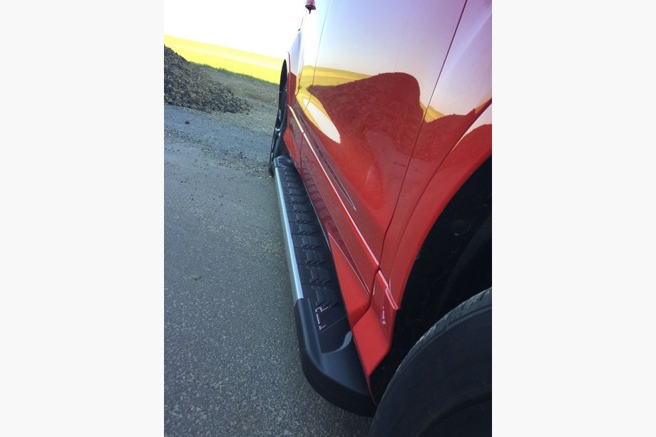 Боковые пороги RedLine V1 (2 шт., алюминий) Image Боковые пороги RedLine V1 (2 шт., алюминий) Image