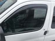 Ветровики Черные (2 шт, DDU-Aomis) фото 1