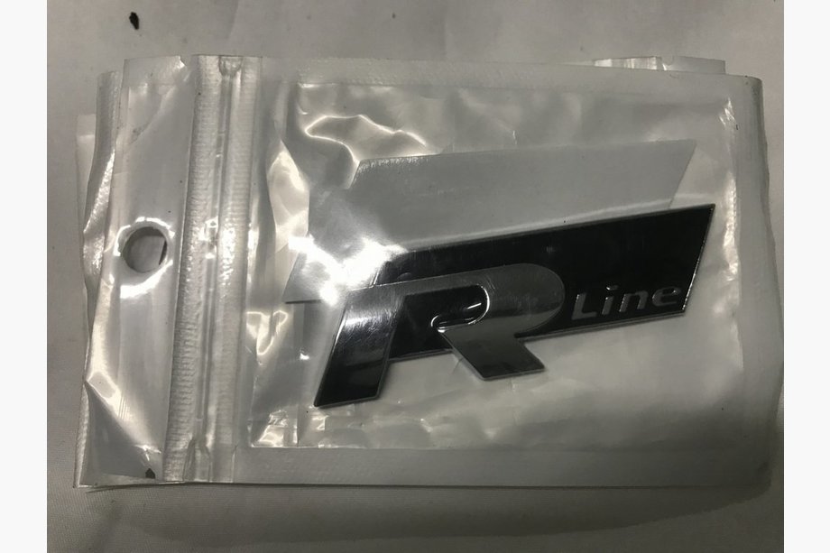 Volkswagen Touareg 2002-2010 гг. Эмблема R-Line (Хром) Image