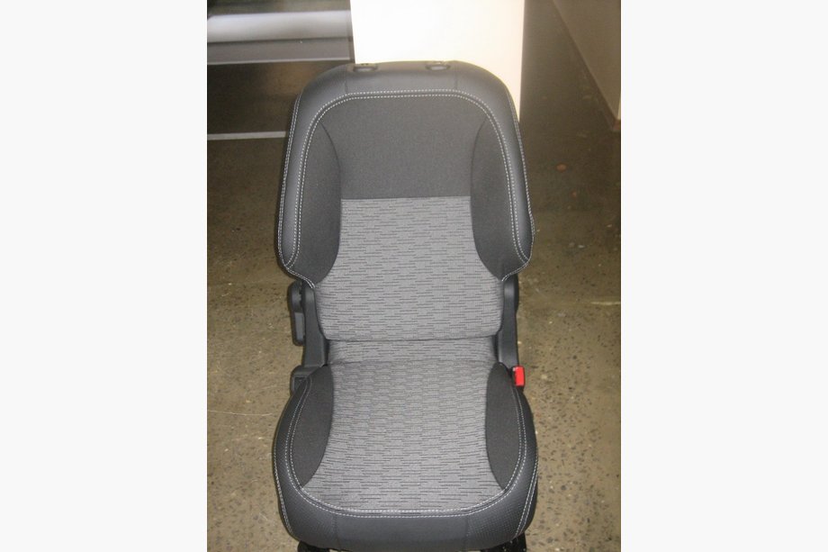 Citroen Berlingo 1996-2008 гг. Авточехлы SoyuzAuto Premium Фото 1