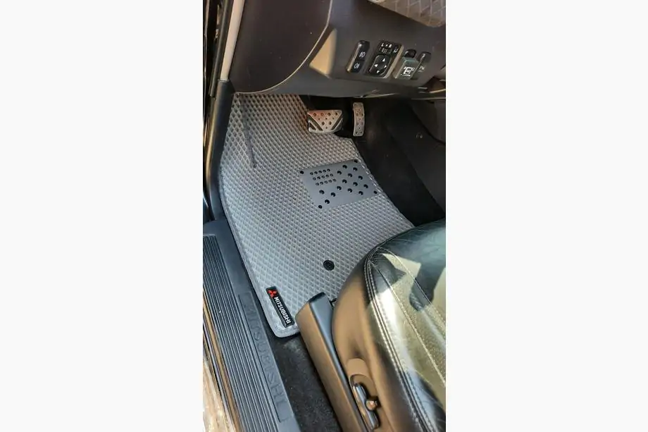 Mitsubishi Pajero Sport 2008-2015 гг. Коврики EVA (Серые) Фото 3