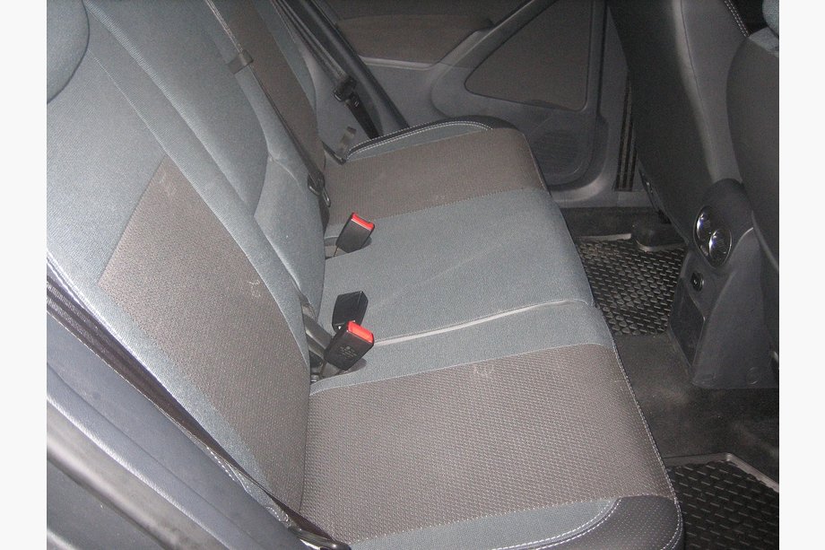 Volkswagen Tiguan 2007-2016 гг. Авточехлы (Эко-кожа↗Ткань, Premium) Фото 5