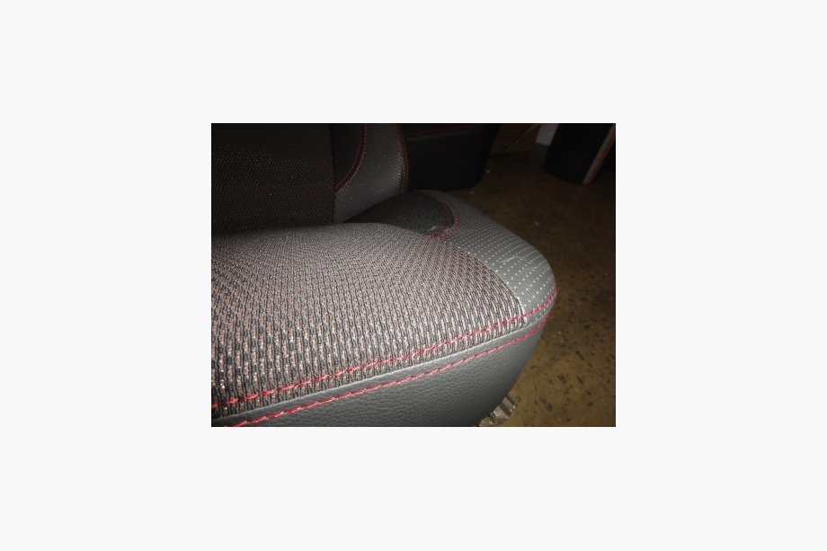 Новинка! Авточехлы из экокожи Brothers Premium Image