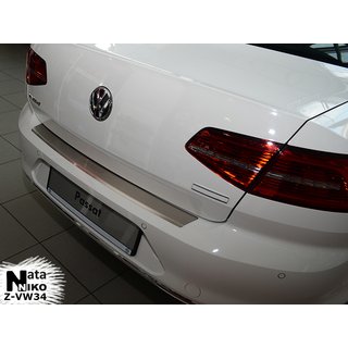 Накладка на задний бампер с загибом Nataniko (нержавейка) Volkswagen Passat B8 2015-2023 гг.