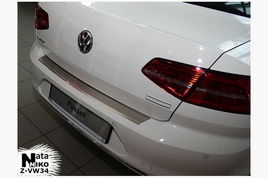 Volkswagen Passat B8 2015-2023 гг. Накладка на задний бампер с загибом Nataniko (нержавейка) Image