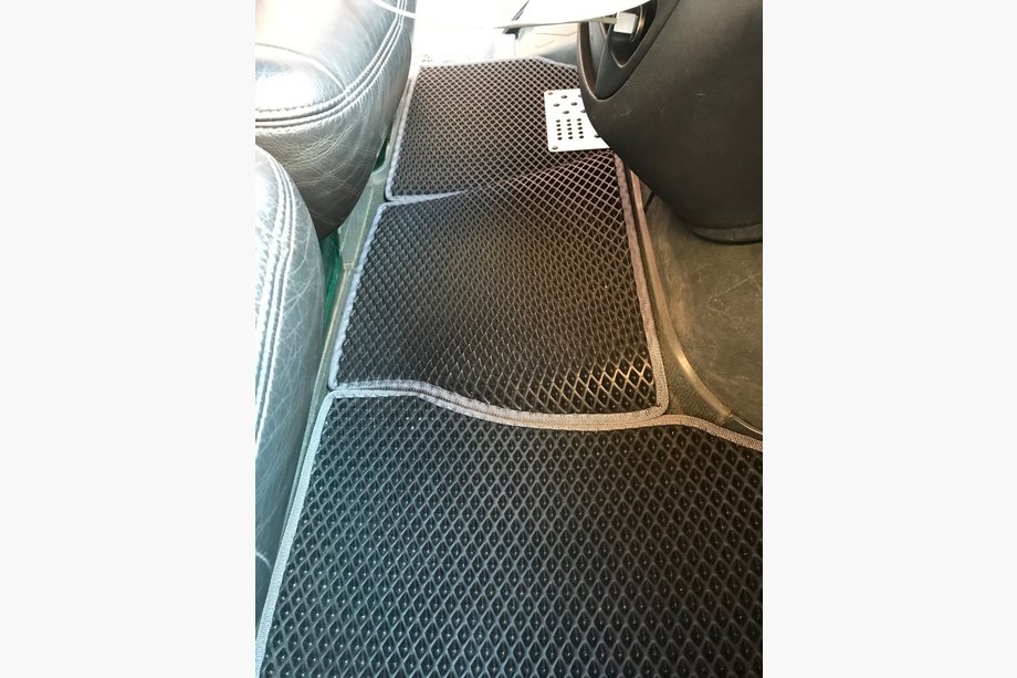 Mercedes Sprinter W901/902/903/904/905 1995-2006 гг. Коврики EVA (CDI, черные) Image