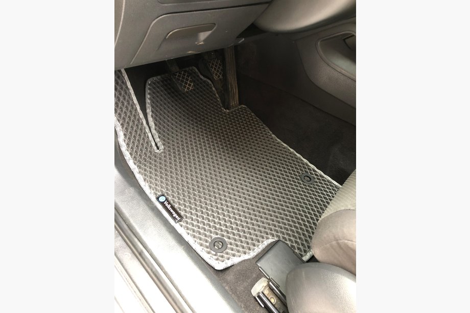 Volkswagen Golf 5 Коврики EVA (черные) Image