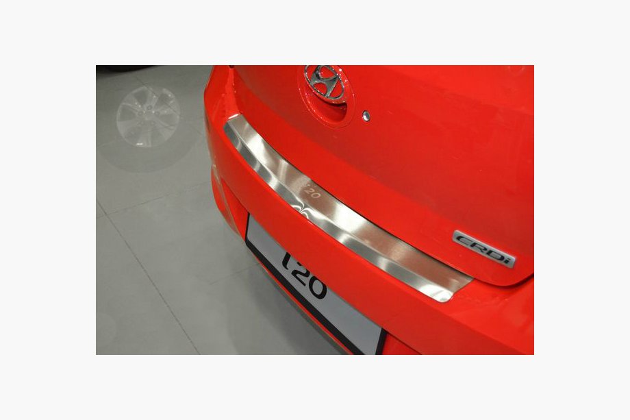 Hyundai I-20 2012-2014 гг. Накладка на задний бампер с загибом Natanika (нержавейка) Image