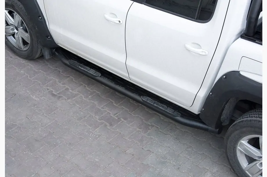 Toyota Hilux 2006-2015 гг. Боковые Подножки Amazon Black (2 шт., черные) Image