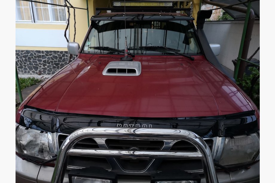 Nissan Patrol Y61 1997-2011 гг. Дефлектор капота 1997-2004 (VIP) Image