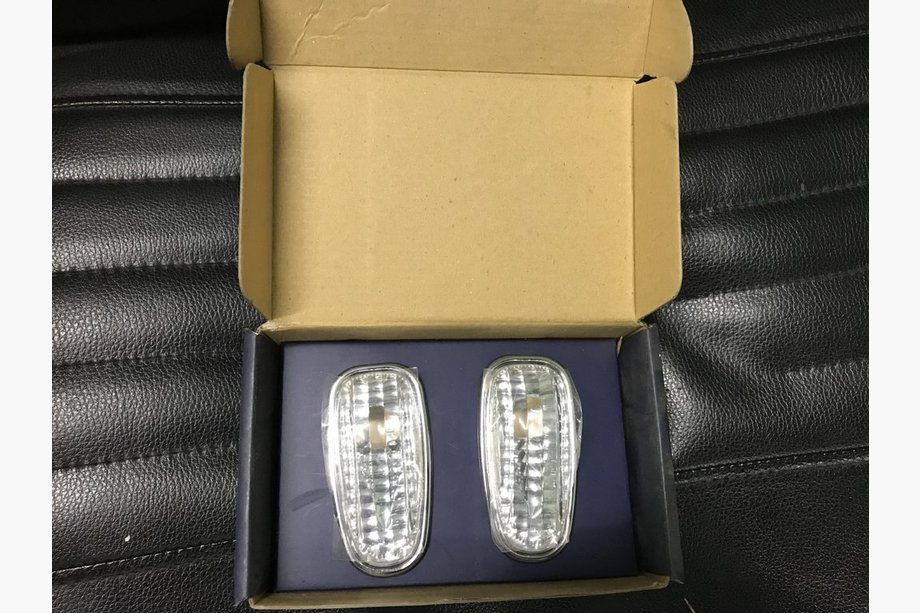 Mercedes C-class W202 1993-2001 гг. Боковые указатели поворота (2 шт) Image