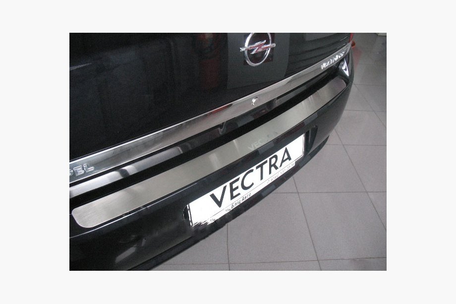 Opel Vectra C 2002-2008 гг. Накладка на задний бампер Natanika (нержавейка) Image