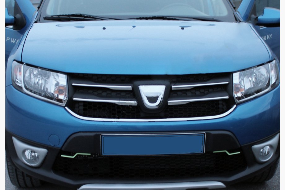 Dacia Logan MCV 2013 накладки на решетку нержавейка (4 части) Image