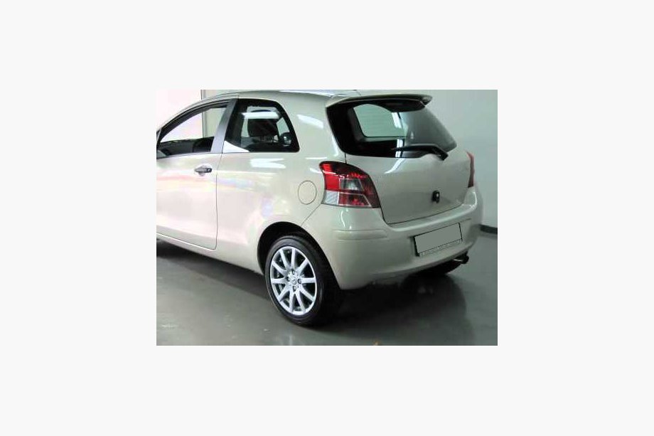 Toyota Yaris 2006-2011 гг. Спойлер (под покраску) Image