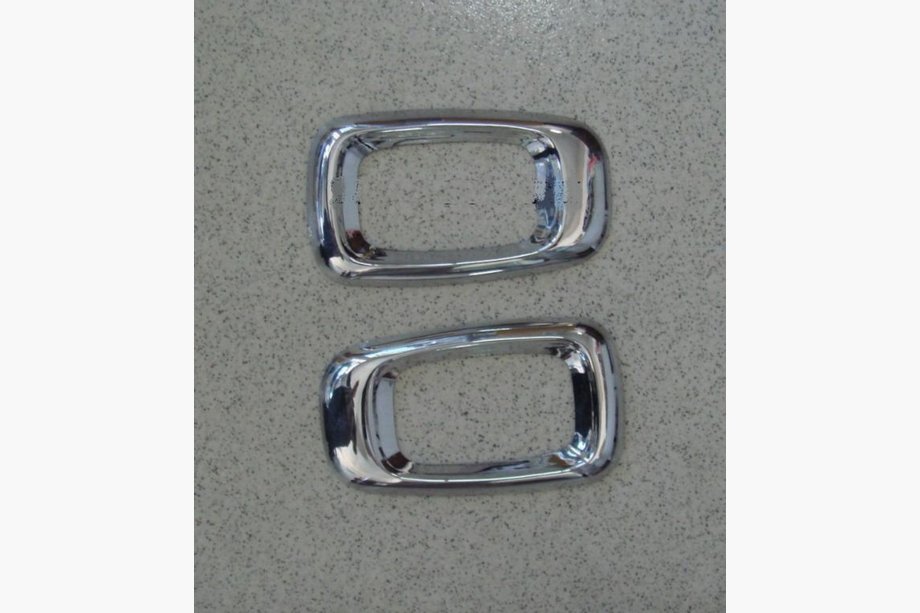 Lexus LX470 1998-2007 гг. Акция !!! Накладки на поворотники (2 шт., пластик) Image