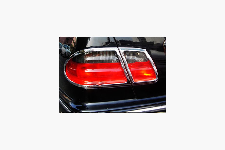 Mercedes E-сlass W210 1995-2002 гг. Хромированные накладки на задние фонари (2 шт., пластик) Image