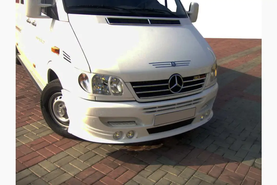 Mercedes Sprinter W901/902/903/904/905 1995–2006 гг. Накладка на передний бампер 4 фары (CDI, под покраску) Фото 2