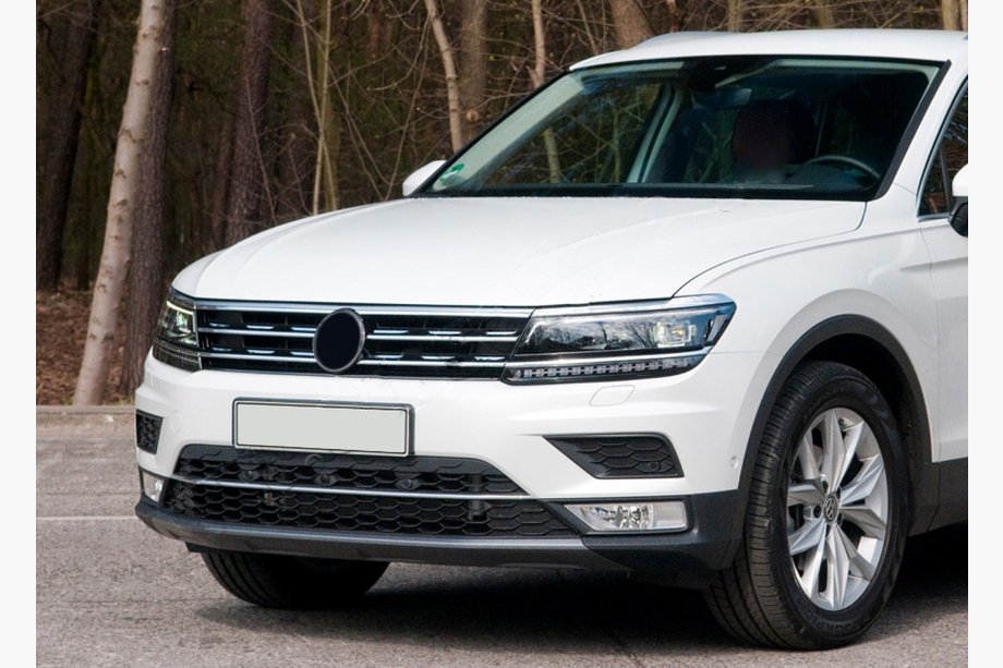 Volkswagen Tiguan 2016-2023 гг. Накладки на кромку решетки и фары 2016-2020 (3 шт, нержавейка) Image