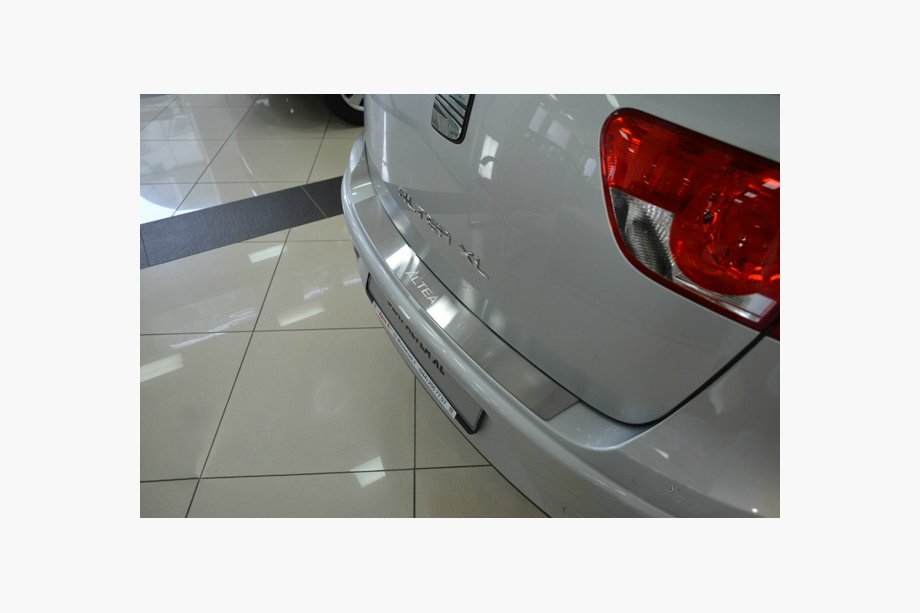 Seat Altea 2004-2015 гг. Накладка на задний бампер Natanika (XL, Нержавейка) Image