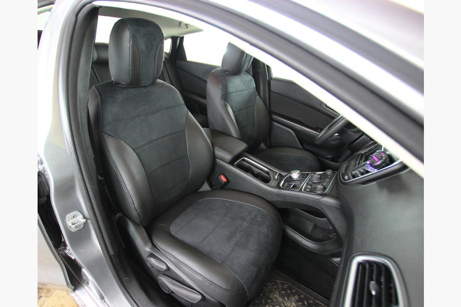 Chrysler 200 II 2014-2017 гг. Авточехлы экокожа+ткань+алькантара Antara A001 (полный салон) Image