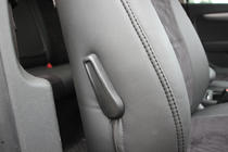 Volkswagen Passat B7 2012-2015 гг. Авточехлы экокожа+ткань+алькантара Antara A001 (полный салон) фото 12