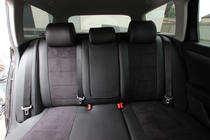 Volkswagen Passat B7 2012-2015 гг. Авточехлы экокожа+ткань+алькантара Antara A001 (полный салон) фото 6