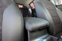 Kia Sportage 2015-2021 гг. Авточехлы экокожа+ткань+алькантара Antara A001 (полный салон) фото 16