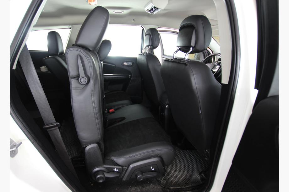 Dodge Journey 2008-2020 гг. Авточехлы ЭкоКожа+Ткань+Алькантара Antara A001 (3 Ряда) Фото 2
