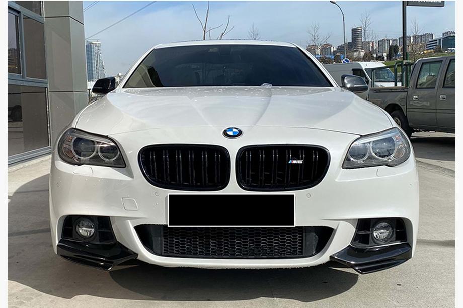 BMW 5 серия F10/F11 2010–2016 гг. Накладка на передний бампер DPT Flap (для M-Performance, Черный Глянец) Image