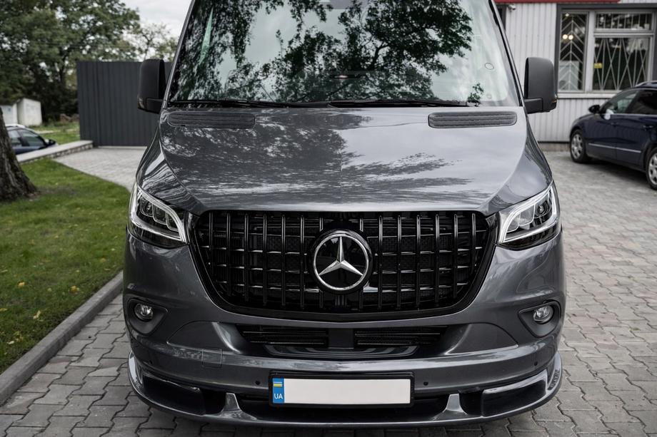 Mercedes Sprinter W907/W910 2018- гг. Нижняя накладка на передний бампер (грунт под покраску)