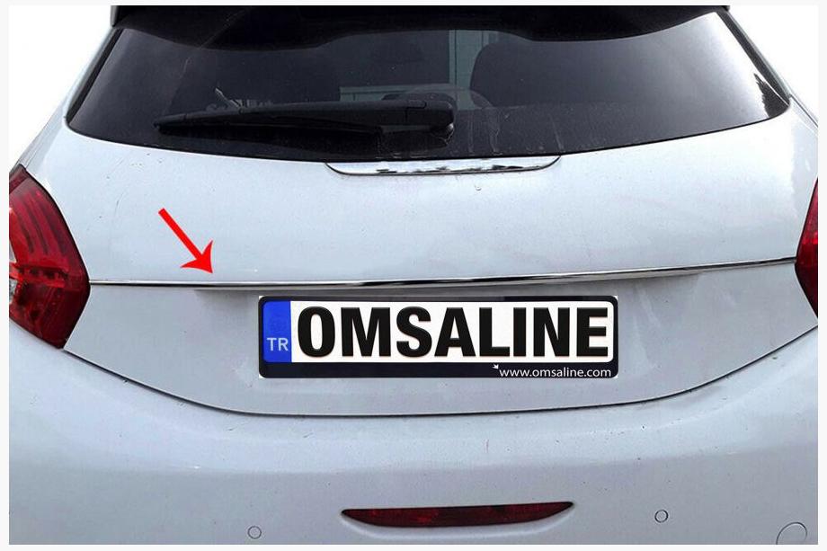 Peugeot 208 2012-2019 гг. Хромированная накладка над номером OmsaLine (нержавейка) Image