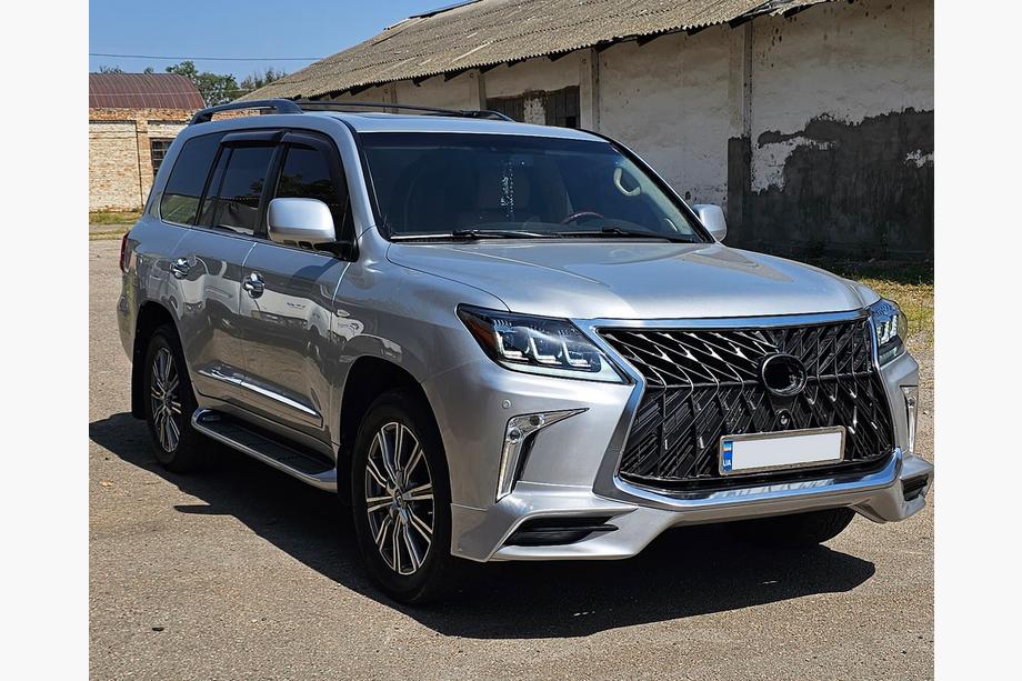 Lexus LX570/450d 2008-2022 гг. Комплект мини-рестайлинга с модели 2008-2015 на TRD Sport (бампер, фары) Фото 2