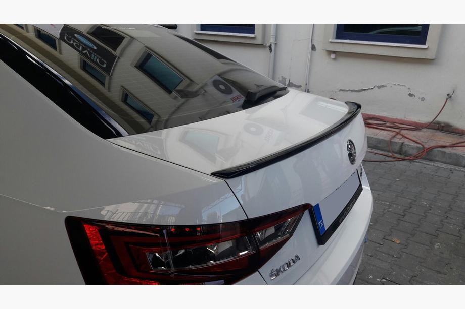 Skoda Superb 2015-2024 гг. Спойлер (под покраску) Image