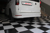 Volkswagen Caddy 2020- гг. Накладка на задний бампер (грунтованная под покраску) фото 4