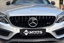 Mercedes C-сlass W205 2014-2021 гг. Передняя решетка Panamericana GT Черная (для Avantgarde/AMG-Line/C43 AMG) фото 1