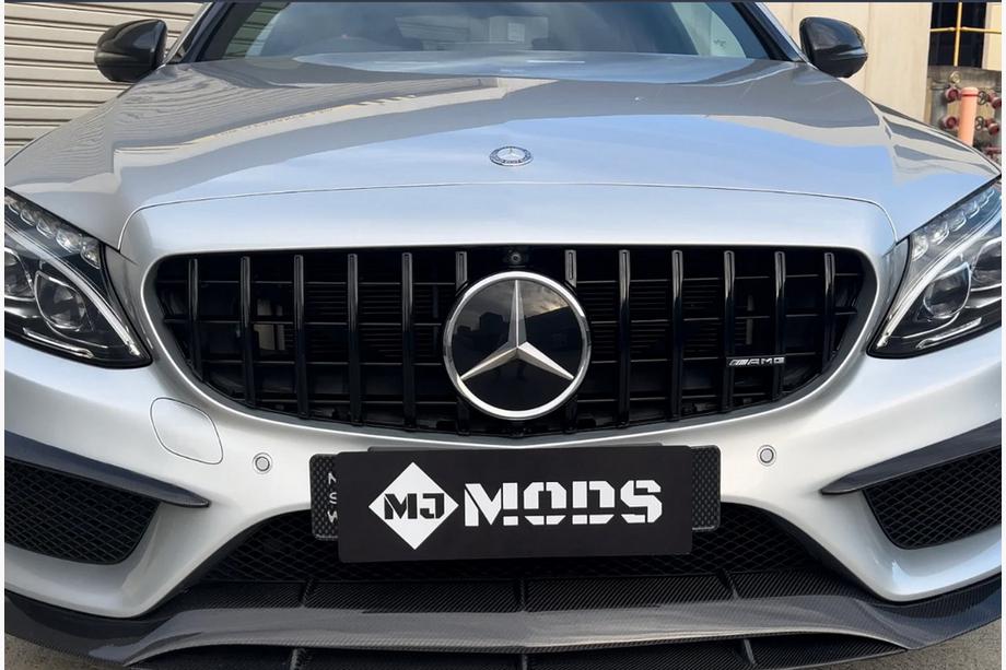Mercedes C-сlass W205 2014-2021 гг. Передняя решетка Panamericana GT Черная (для Avantgarde/AMG-Line/C43 AMG) Image