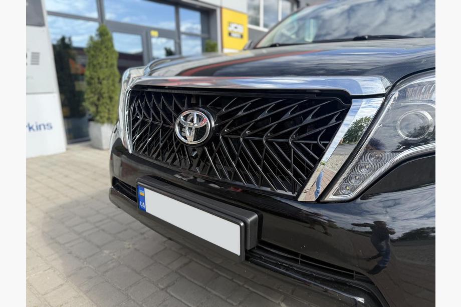 Toyota Land Cruiser Prado 150 2009-2023 гг. Решетка радиатора 2013-2017 (TRD) Фото 4