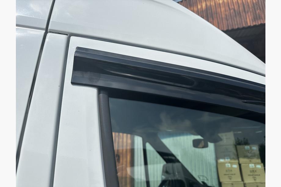 Mercedes Sprinter W907/W910 2018- гг. Ветровики на окна (2 шт, Sunplex Sport) Фото 5