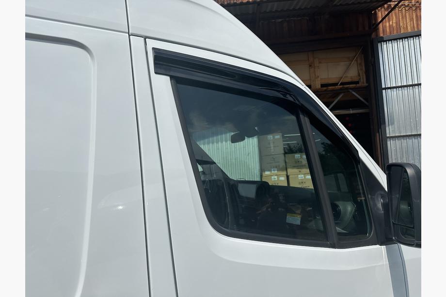 Mercedes Sprinter W907/W910 2018- гг. Ветровики на окна (2 шт, Sunplex Sport) Фото 6