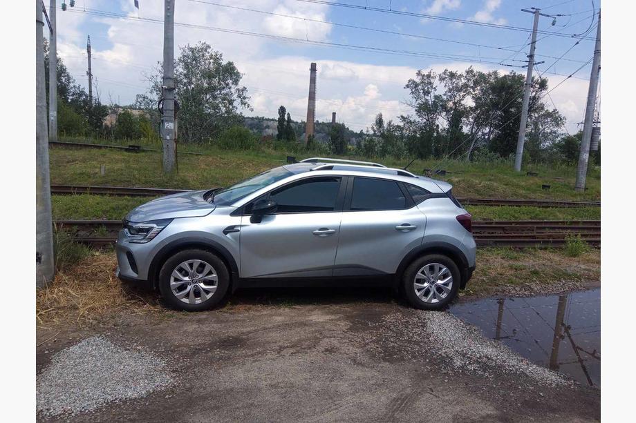 Renault Captur 2013-2019 гг. Рейлинги Skyport (серый матовый) Image