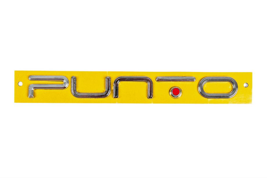 Fiat Punto Grande/EVO 2006-2018 гг. Надпись Punto для EVO (красная точка, 2037a) Image