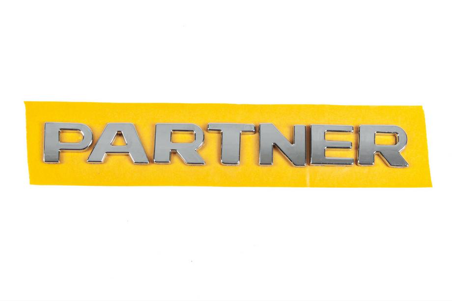 Peugeot Partner Tepee 2008-2018 гг. Надпись Partner (215мм x 25мм) Image