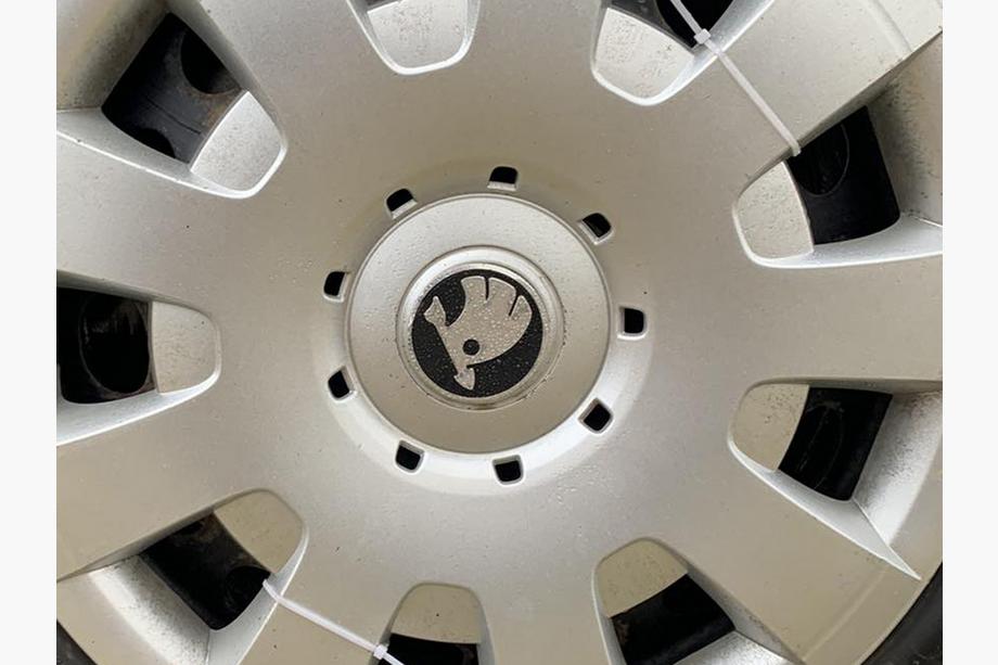 Наклейки на диски 60мм 8932A (4 шт) Image