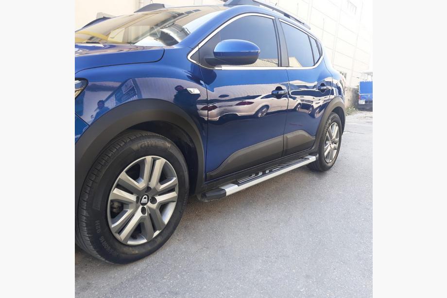 Dacia Sandero 2021- гг. Молдинги на двери (4 шт)