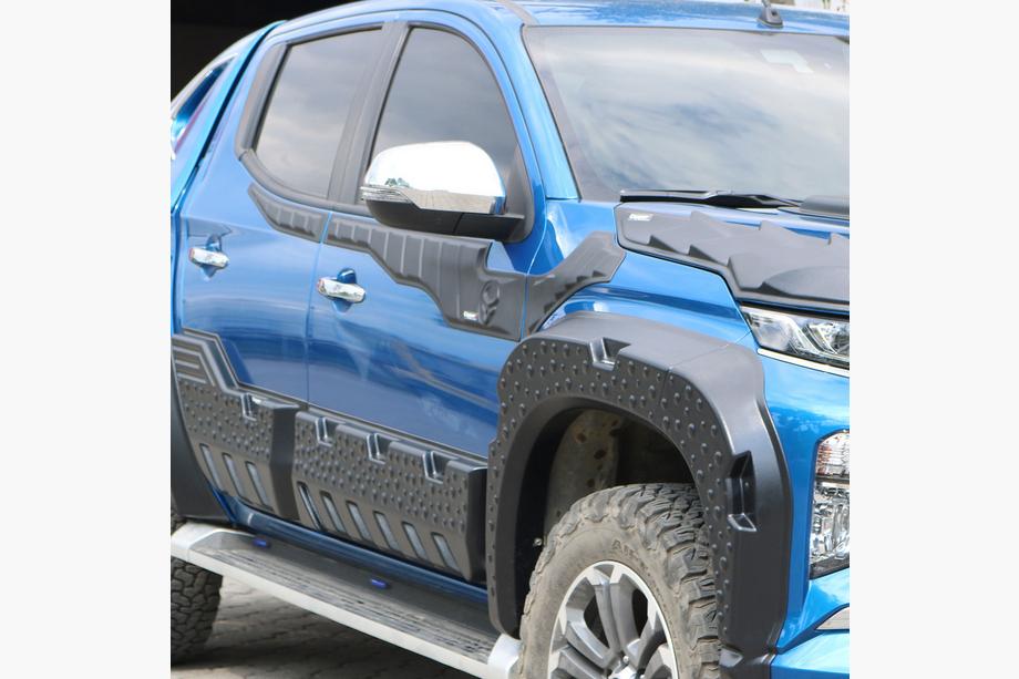 Mitsubishi L200 2015-2024 гг. Верхние Молдинги Дверей 2019+ (6 шт, ABS) Фото 5