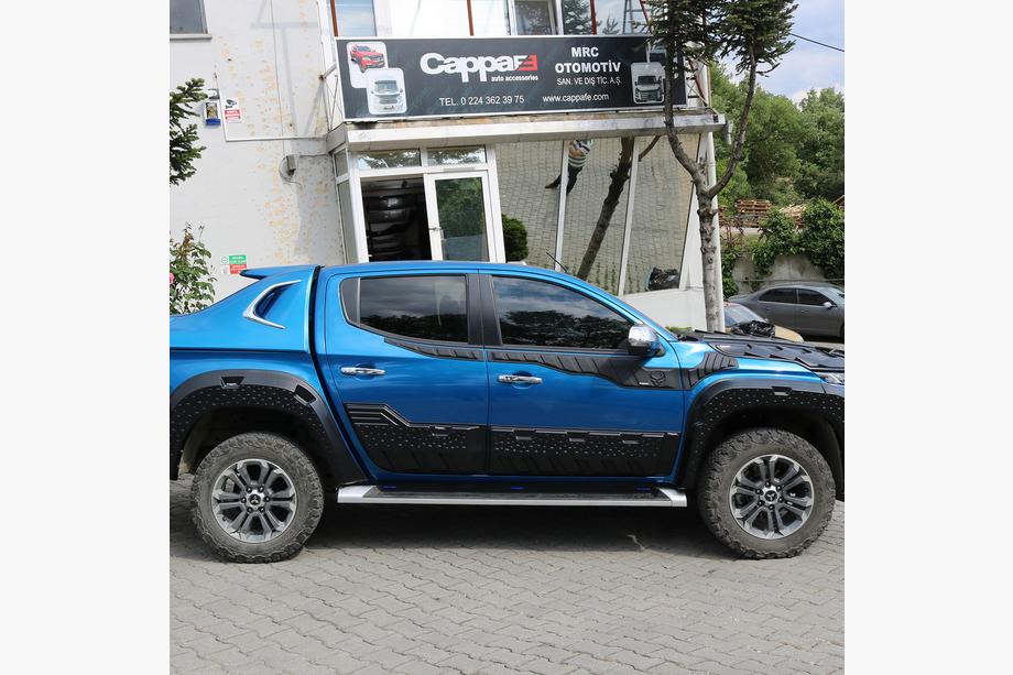 Mitsubishi L200 2015-2024 гг. Верхние Молдинги Дверей 2019+ (6 шт, ABS) Фото 3