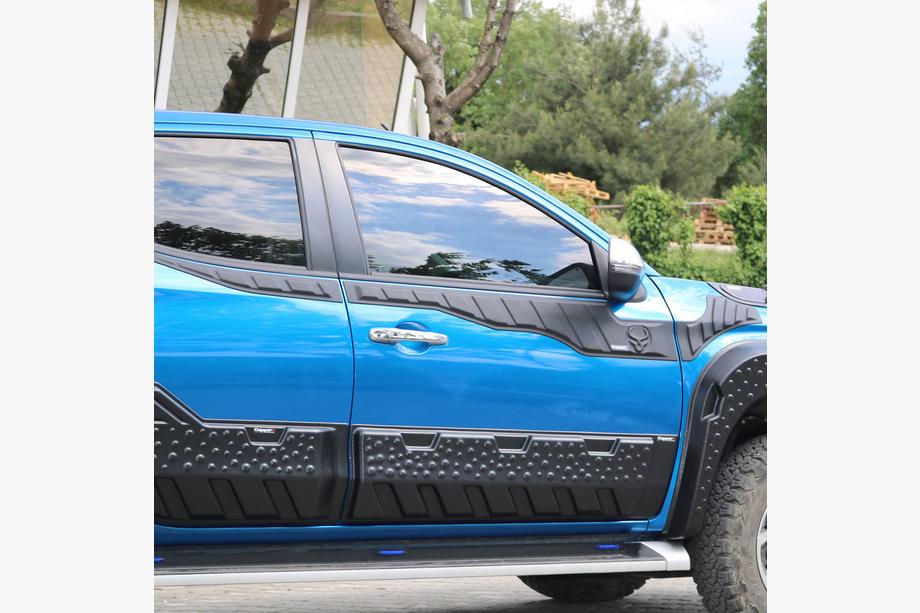 Mitsubishi L200 2015-2024 гг. Верхние Молдинги Дверей 2019+ (6 шт, ABS) Фото 1
