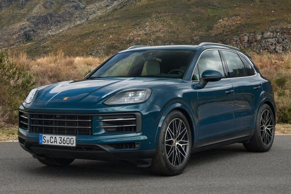 Обзор обновленного спортивного кроссовера Porsche Cayenne фото 3